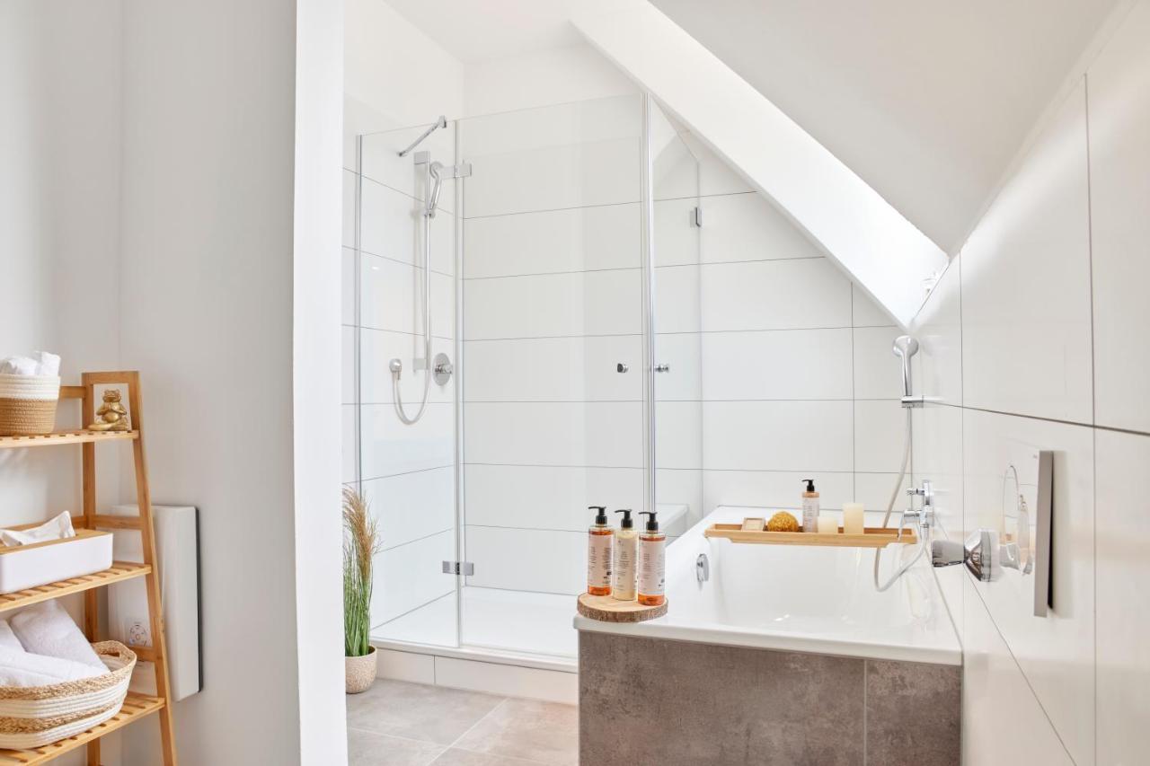 Schlossberg Residences - Xxl-Design-Apartment Mit Schlossblick Fuer Bis Zu 12 Personen Schwetzingen Exterior photo